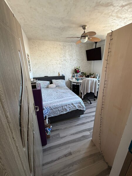 Drumul Taberei (langa metrou Romancierilor)